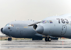 运20与美C-17珠海航展现场亲密接触